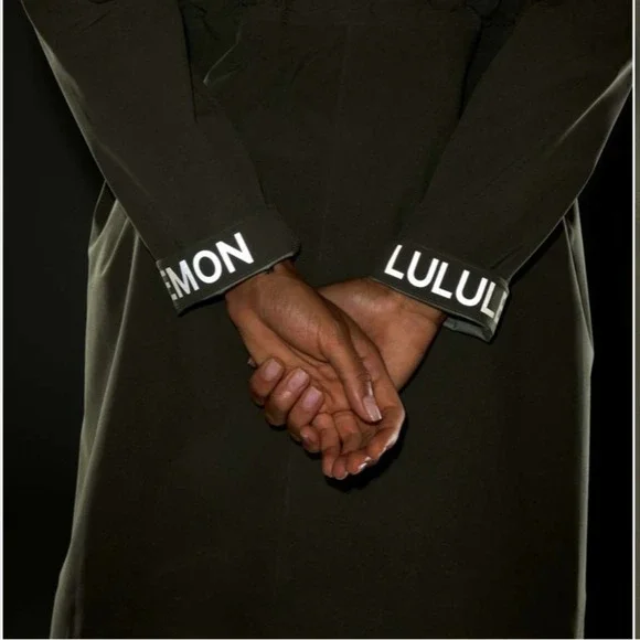 lululemon Rebel stretch rain Jacket